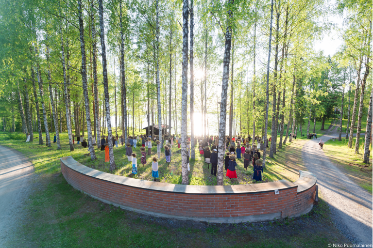 Hiljainen kansa siirtyi uuteen kotiinsa Suomussalmelle